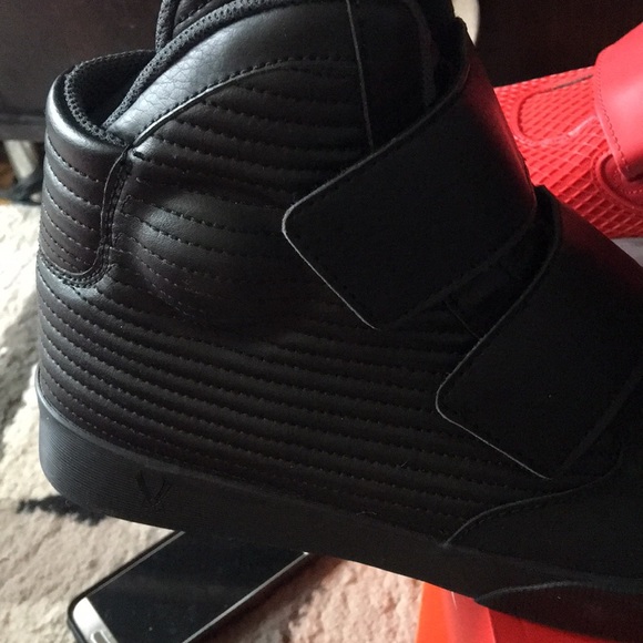 Brand new Mens Nike fly stepper sneakers - Picture 4 of 6